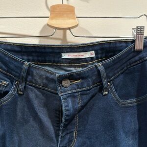 Levi 811 Curvy Skinny Jeans